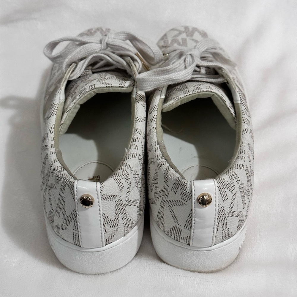 Michael Kors lace up Tennis Shoes - Picture 2 of 8